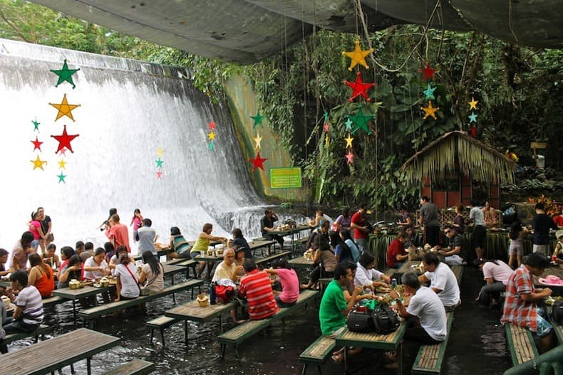 waterfall-restaurant-5[2]