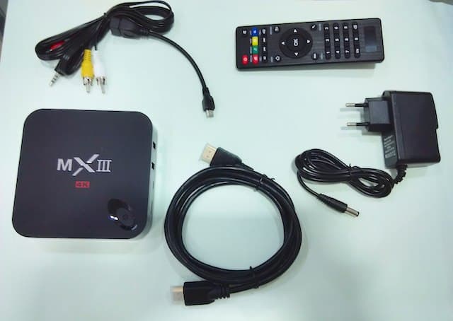 Android-TV-Box-Miii-m82-GearBest-3