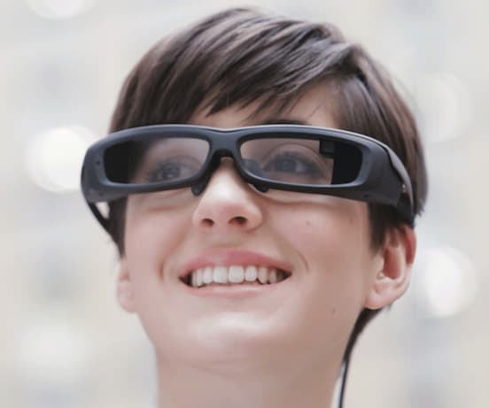Sony-Smarteyeglass-smart-glasses-being-worn-2