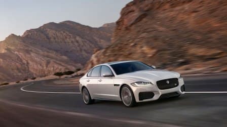 Jaguar XF  (4)