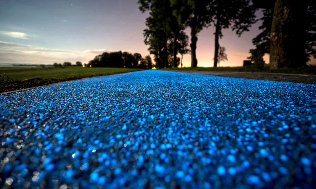 glowing-bike-lane-poland