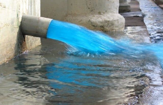 dye-pollutants-water-image