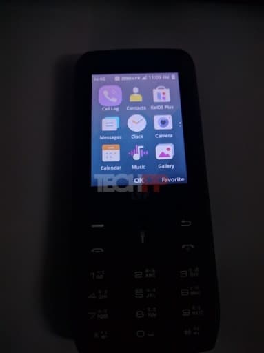 LYF Feature Phone (3)