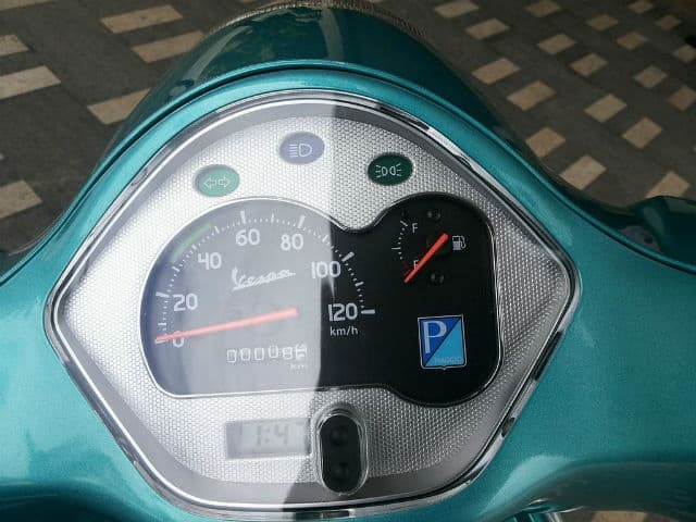 vespa-vx-instrument-cluster-pic-main5_640x480